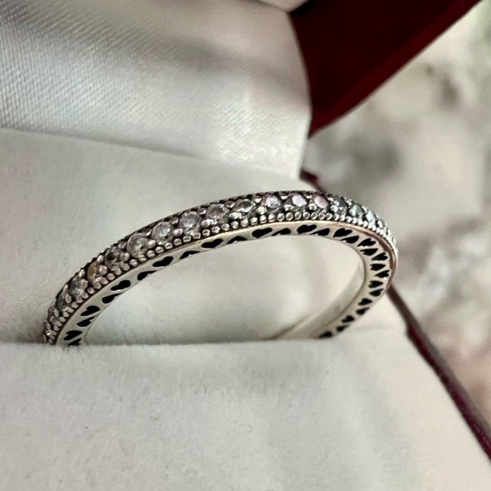 ❌SOLD❌Pandora Sparkle and Hearts CZ Eterity Ring Size 9 - Hard to find size! - Picture 6 of 16